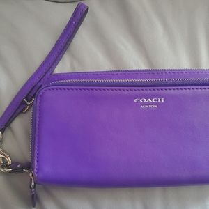Large purple coach wallet!!